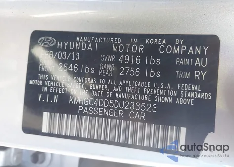 2013 Hyundai Genesis 3.8 z USA, uszkodzony, nr VIN KMHGC4DD5DU233523